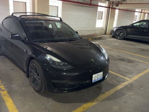 Used 2023 Tesla Model 3 Standard Range RWD image 2