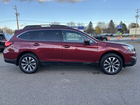 Used 2017 Subaru Outback 2.5i Limited image 8