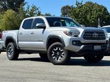 Used 2016 Toyota Tacoma TRD Off-Road image 2