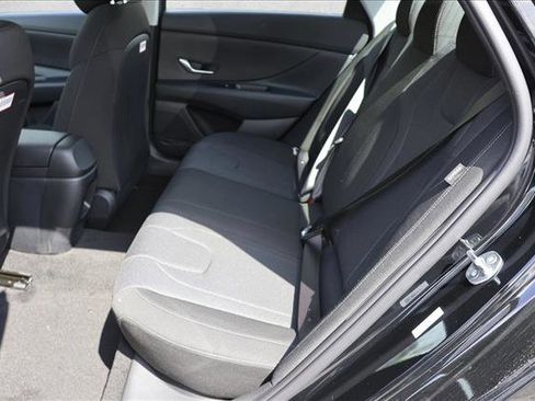 New 2026 Hyundai Elantra SE FWD image 22