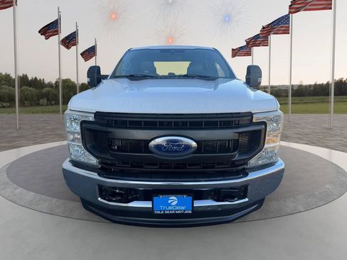 Used 2020 Ford F250 XL w/ Power Equipment Group image 2