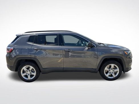 Used 2024 Jeep Compass Latitude AWD/4WD image 35