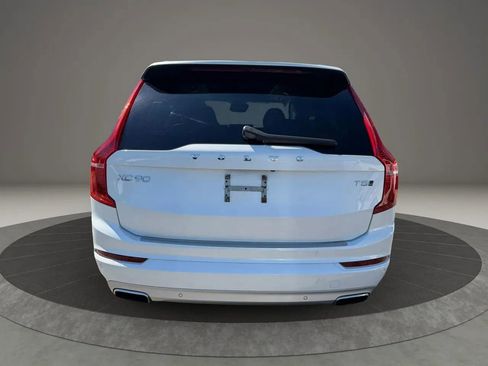 Used 2021 Volvo XC90 T5 Momentum w/ Climate Package AWD/4WD image 6