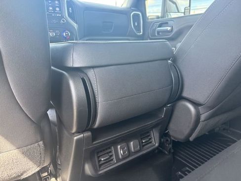 Used 2022 Chevrolet Silverado 2500 LT w/ Convenience Package image 20