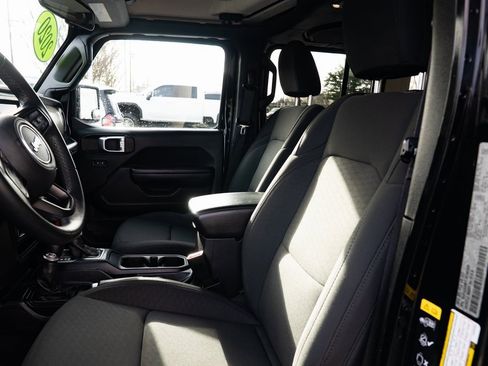 Used 2020 Jeep Wrangler Unlimited Sport S image 21
