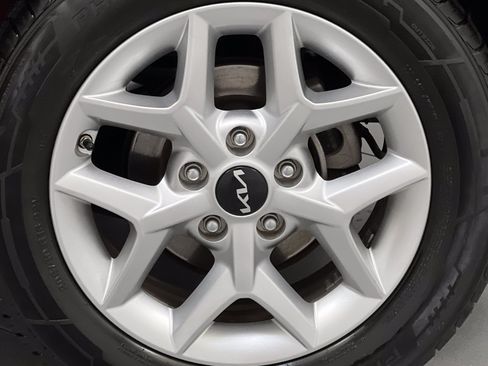 Used 2024 Kia Soul LX w/ Option Group 015 FWD image 65