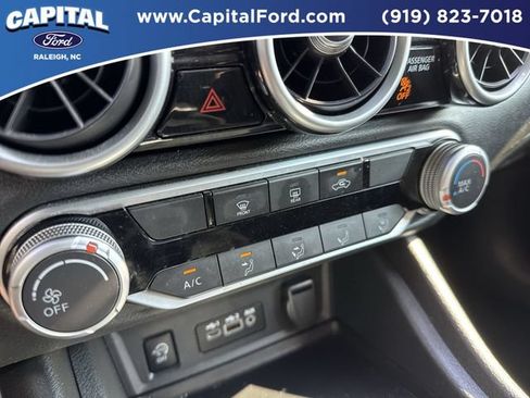 Used 2025 Nissan Sentra SV FWD image 29