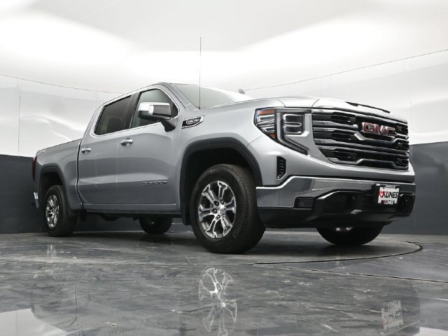 Used 2025 GMC Sierra 1500 SLT AWD/4WD image 55