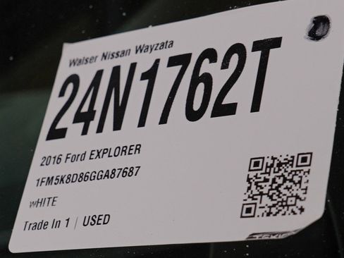 Used 2016 Ford Explorer XLT w/ Equipment Group 201A AWD/4WD image 33