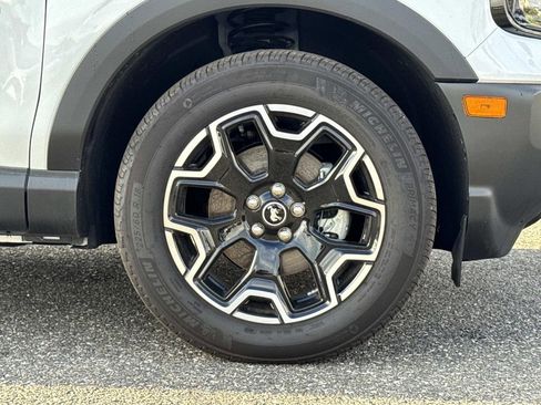 Used 2025 Ford Bronco Sport Outer Banks w/ Outer Banks Tech Package+ image 31