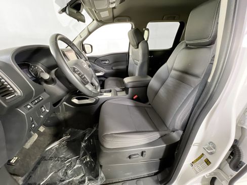 Used 2023 Nissan Frontier SV w/ SV Convenience Package image 20