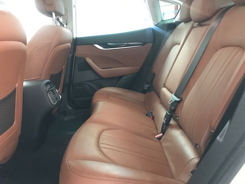 Used 2022 Maserati Levante GT image 13