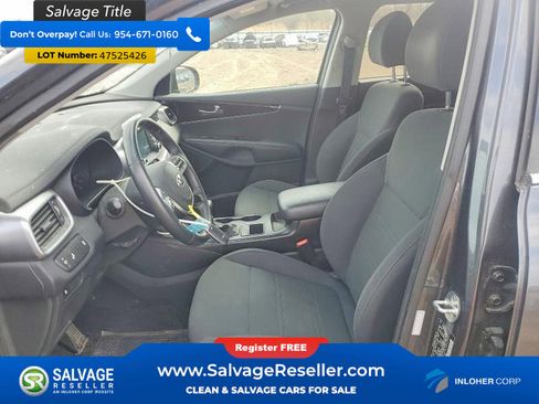 Used 2020 Kia Sorento S image 9