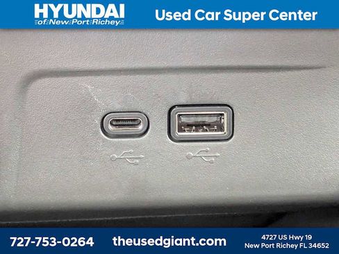 Used 2025 Chevrolet Trax LT w/ Driver Confidence Package FWD image 25