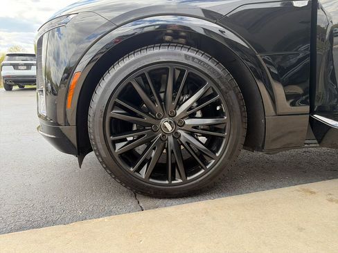 Certified 2024 Cadillac Lyriq Sport w/ Nappa Leather Package AWD/4WD image 34