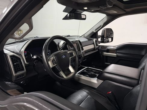 Used 2019 Ford F350 Lariat w/ Lariat Ultimate Package AWD/4WD image 14