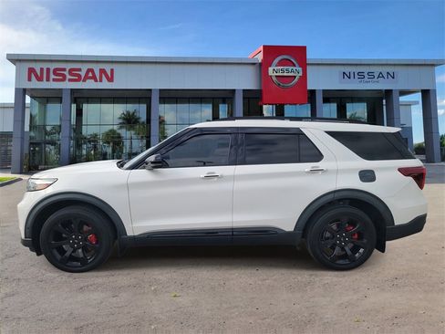 Used 2022 Ford Explorer ST w/ Equipment Group 401A image 8