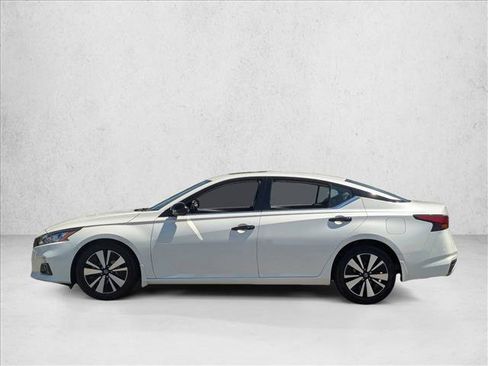 Used 2021 Nissan Altima 2.5 SL FWD image 6