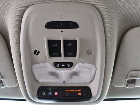 Used 2022 Buick Encore GX Essence w/ Experience Buick Package image 32