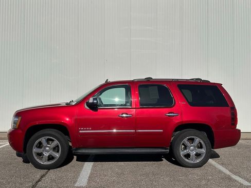 Used 2013 Chevrolet Tahoe LTZ AWD/4WD image 2