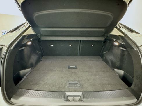 Used 2024 Nissan Ariya AWD image 30