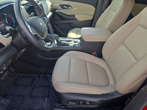 Certified 2023 Chevrolet Traverse LT w/ LPO, Cargo Package FWD image 15