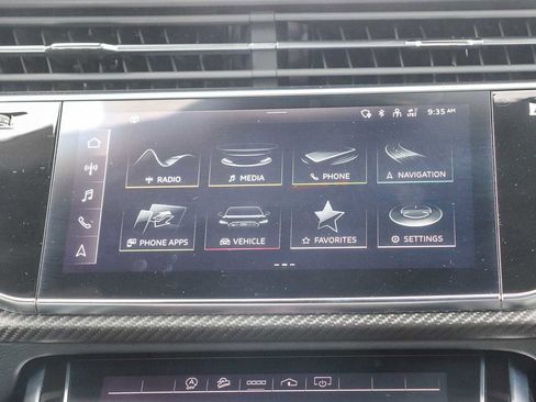 Used 2022 Audi RS Q8 AWD/4WD image 15