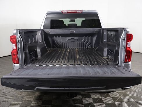 Used 2024 Chevrolet Silverado 1500 LT image 16