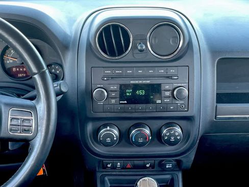 Used 2015 Jeep Patriot High Altitude image 13