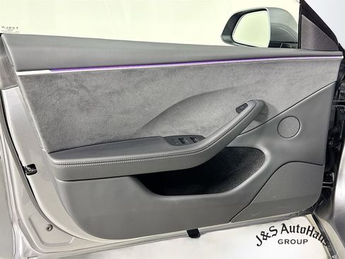 Used 2025 Tesla Model 3 Long Range image 22