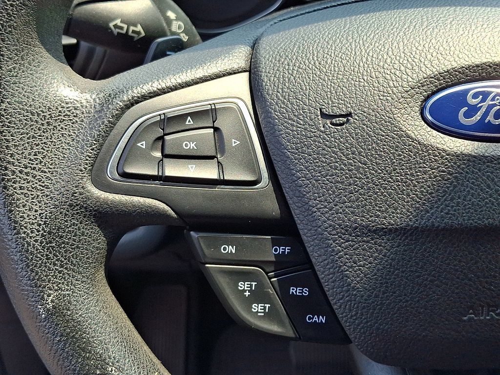 Used 2017 Ford Escape SE w/ SE Cold Weather Package FWD image 21