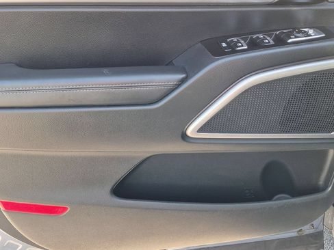 Used 2025 Kia Telluride S FWD image 11