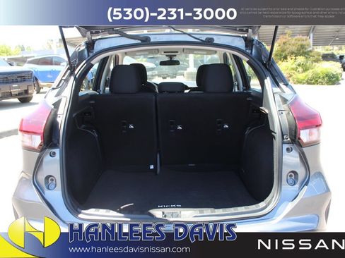 Used 2025 Nissan Kicks Play S FWD image 10