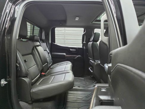 Used 2019 Chevrolet Silverado 1500 LT Trail Boss AWD/4WD image 18