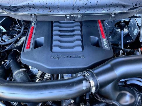 Used 2025 Ford F150 Raptor AWD/4WD image 33