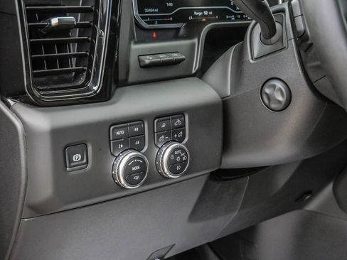 Used 2025 GMC Sierra 1500 AT4 w/ Technology Package image 32