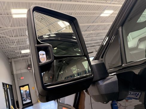 Used 2024 GMC Sierra 2500 AT4 w/ AT4 Premium Plus Package image 23