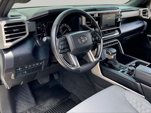 Used 2025 Toyota Tundra SR5 w/ SR5 Convenience Package AWD/4WD image 18
