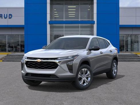 New 2026 Chevrolet Trax LS FWD image 30