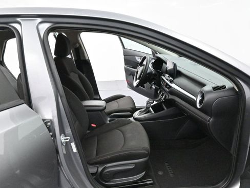 Used 2023 Kia Forte LXS w/ LXS Technology Package image 25