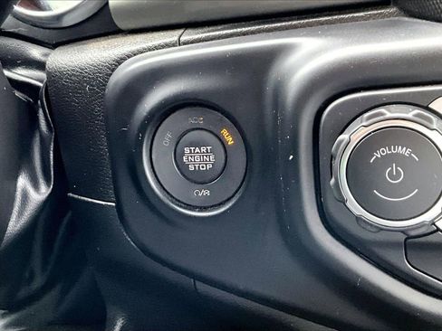 Certified 2022 Jeep Wrangler Unlimited Sahara w/ Cold Weather Group AWD/4WD image 27