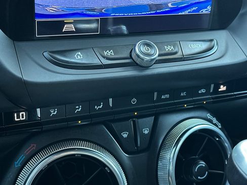 Used 2023 Chevrolet Camaro LT w/ Technology Package image 18