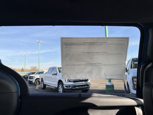 New 2026 Chrysler Pacifica Select image 44