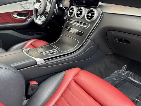 Used 2022 Mercedes-Benz GLC 43 AMG 4MATIC image 32