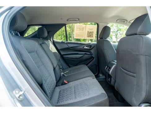 Used 2024 Chevrolet Equinox LT AWD/4WD image 17