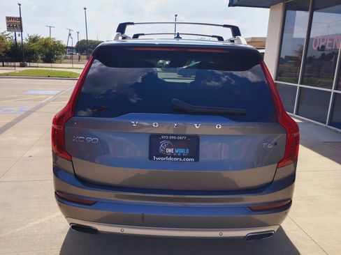 Used 2017 Volvo XC90 T6 Momentum w/ Vision Package AWD/4WD image 7