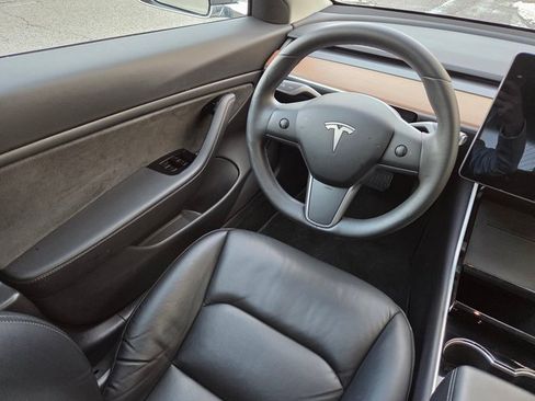Used 2020 Tesla Model 3 Long Range image 23
