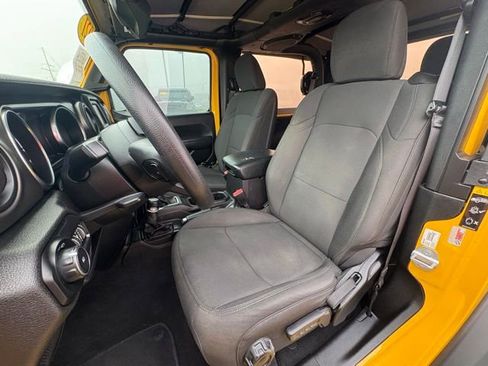 Used 2021 Jeep Wrangler Sport image 24