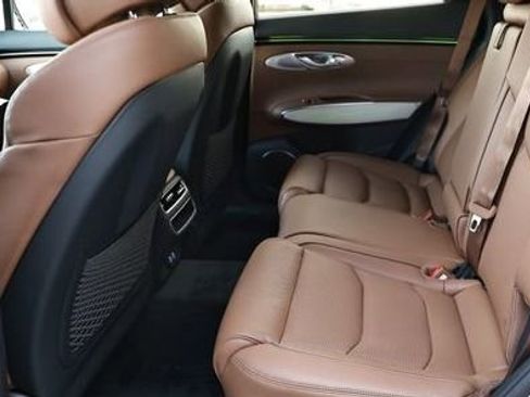 New 2026 Genesis GV70 2.5T Advanced image 27