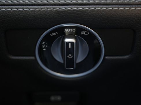 Used 2014 Mercedes-Benz SL 550 image 33